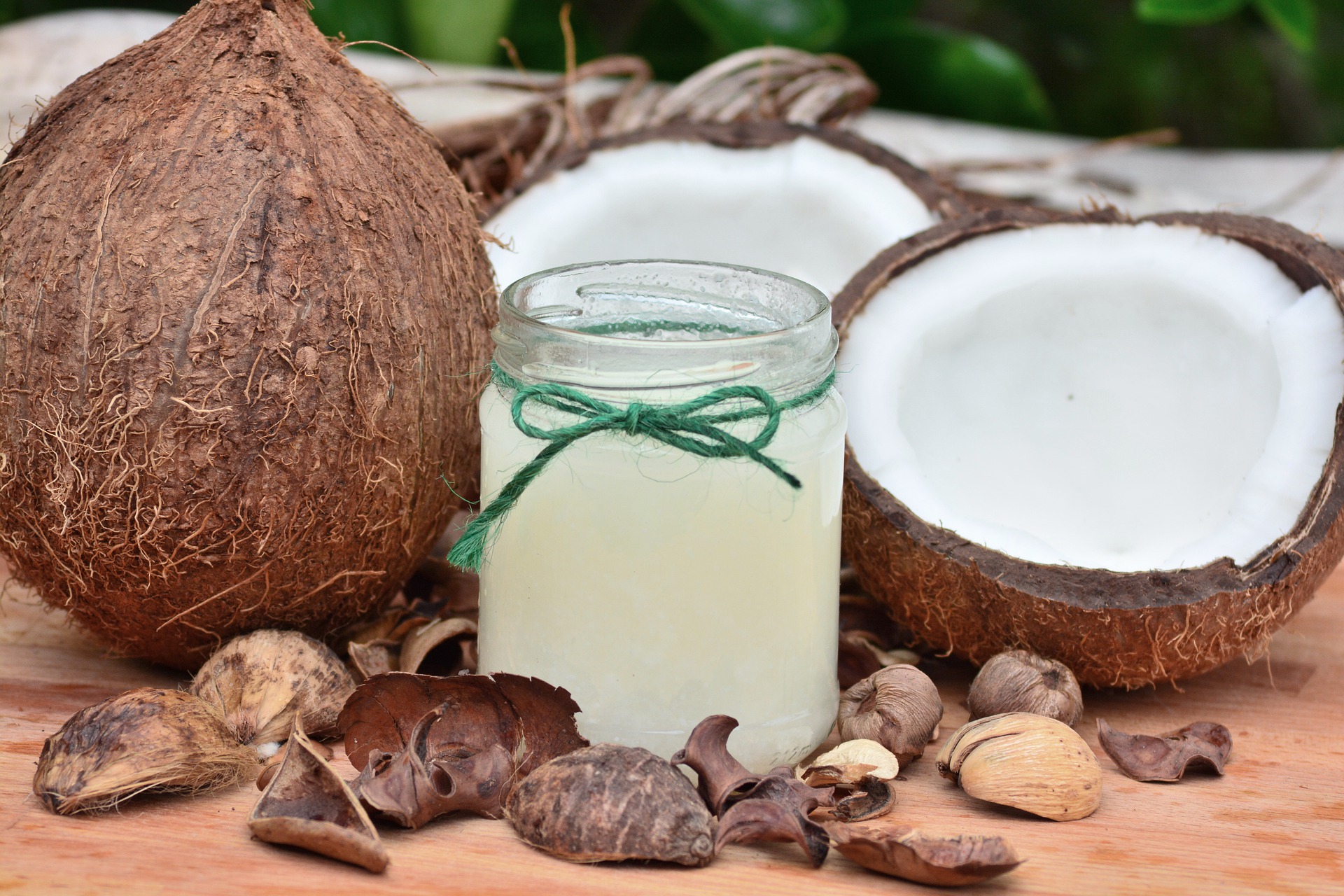 11 Home Remedies for Anti-Aging 2022 3 Coconut Milk